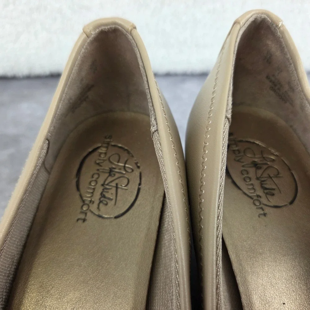 LifeStride Groovy Tan Wedge Pumps Womens Size 7M Square Toe Comfort Shoes S1943